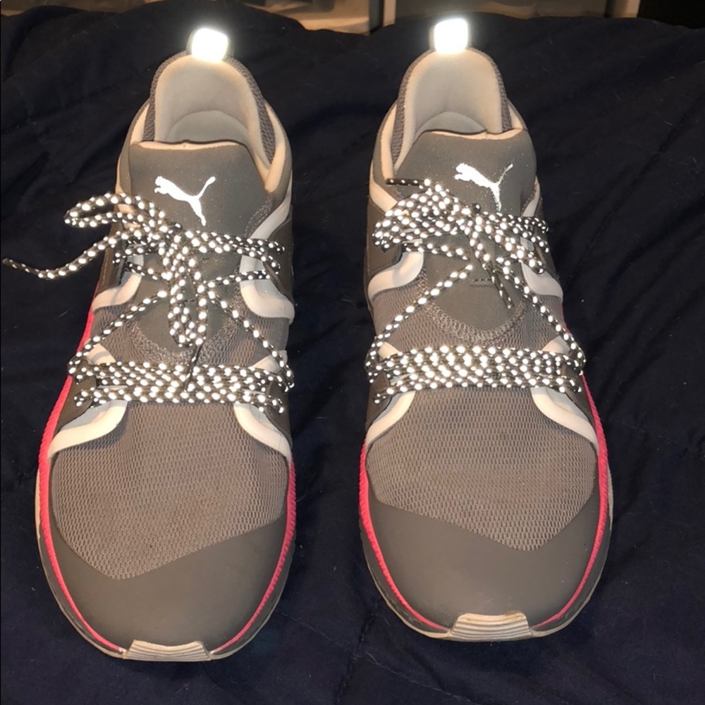Reflective Puma shoes - Picture 2 of 5